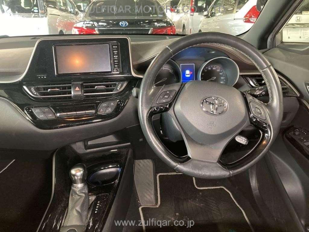 TOYOTA C-HR 2018 Image 6