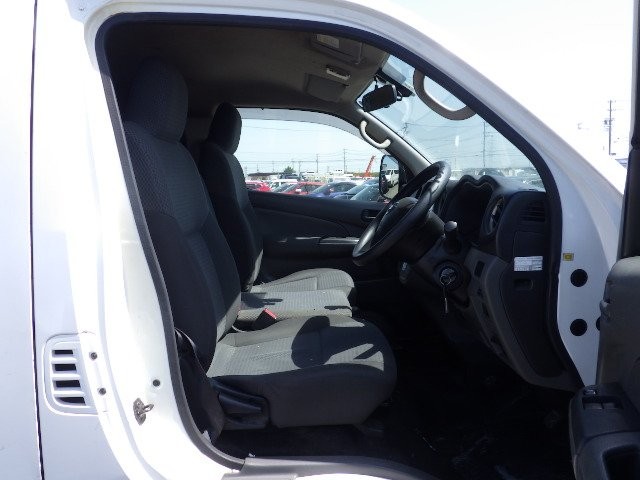 NISSAN NV350 CARAVAN 2019 Image 26