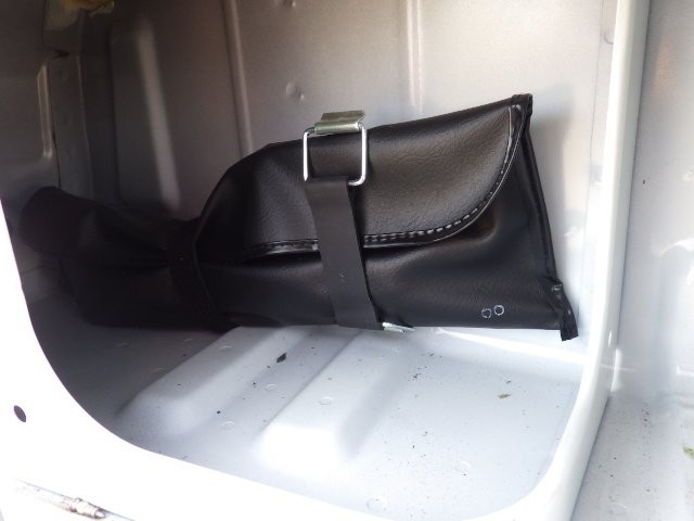 NISSAN NV350 CARAVAN 2019 Image 37