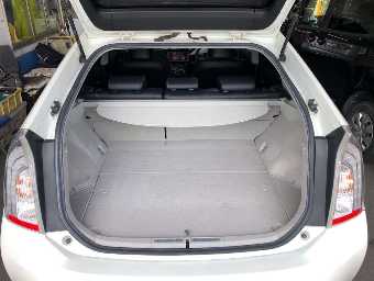 TOYOTA PRIUS PHV 2014 Image 6