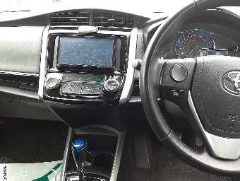 TOYOTA COROLLA FIELDER 2018 Image 9