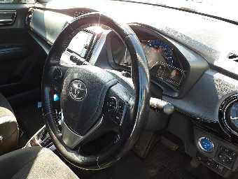 TOYOTA COROLLA FIELDER 2018 Image 7