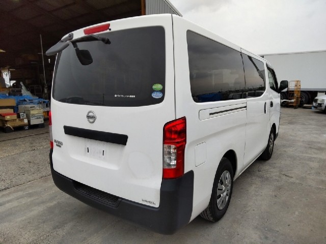 NISSAN NV350 CARAVAN 2019 Image 24