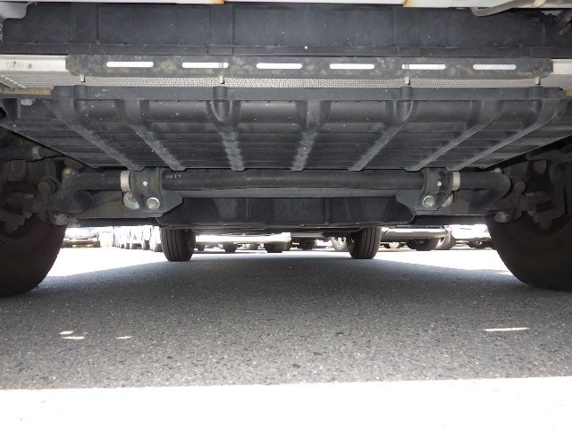 NISSAN NV350 CARAVAN 2019 Image 40