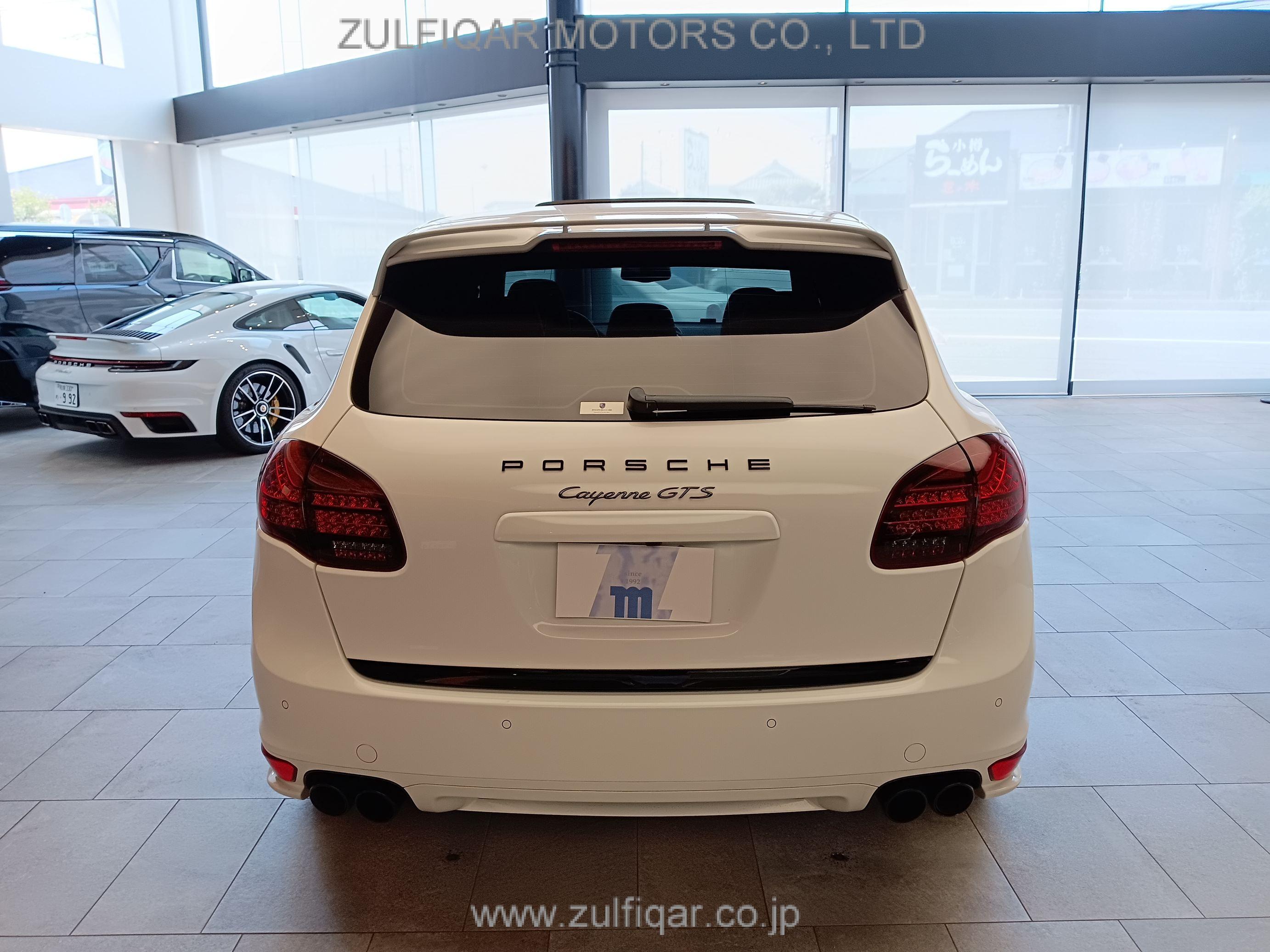 PORSCHE CAYENNE 2013 Image 21