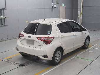 TOYOTA VITZ 2019 Image 2
