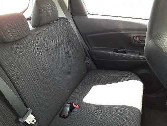 TOYOTA VITZ 2019 Image 9