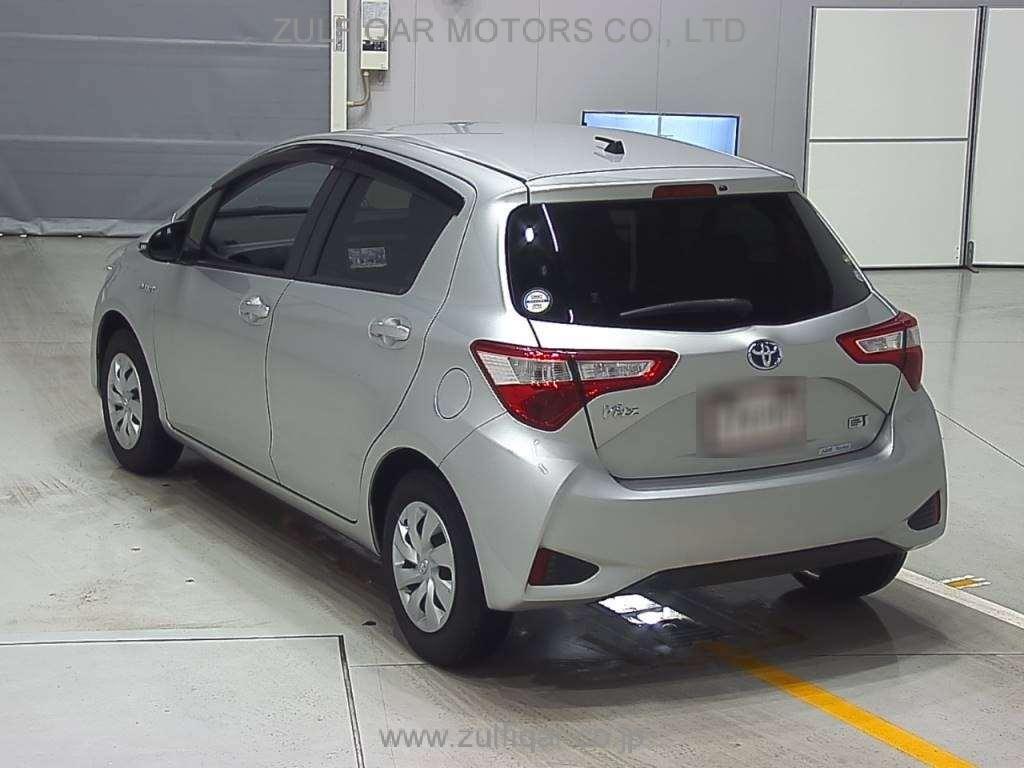 TOYOTA VITZ 2019 Image 6