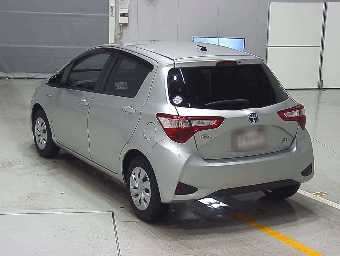 TOYOTA VITZ 2019 Image 6