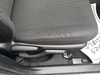 TOYOTA VITZ 2019 Image 8