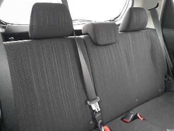 TOYOTA VITZ 2019 Image 9