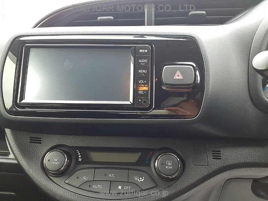 TOYOTA VITZ 2019 Image 10