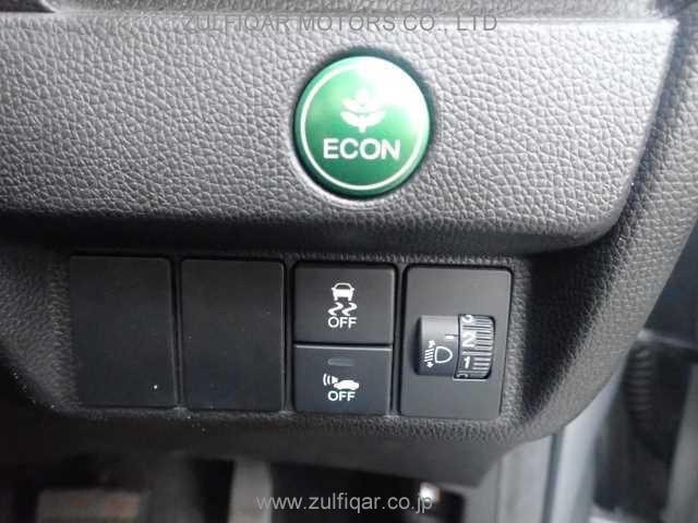 HONDA FIT HYBRID 2017 Image 5