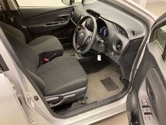 TOYOTA VITZ 2019 Image 5