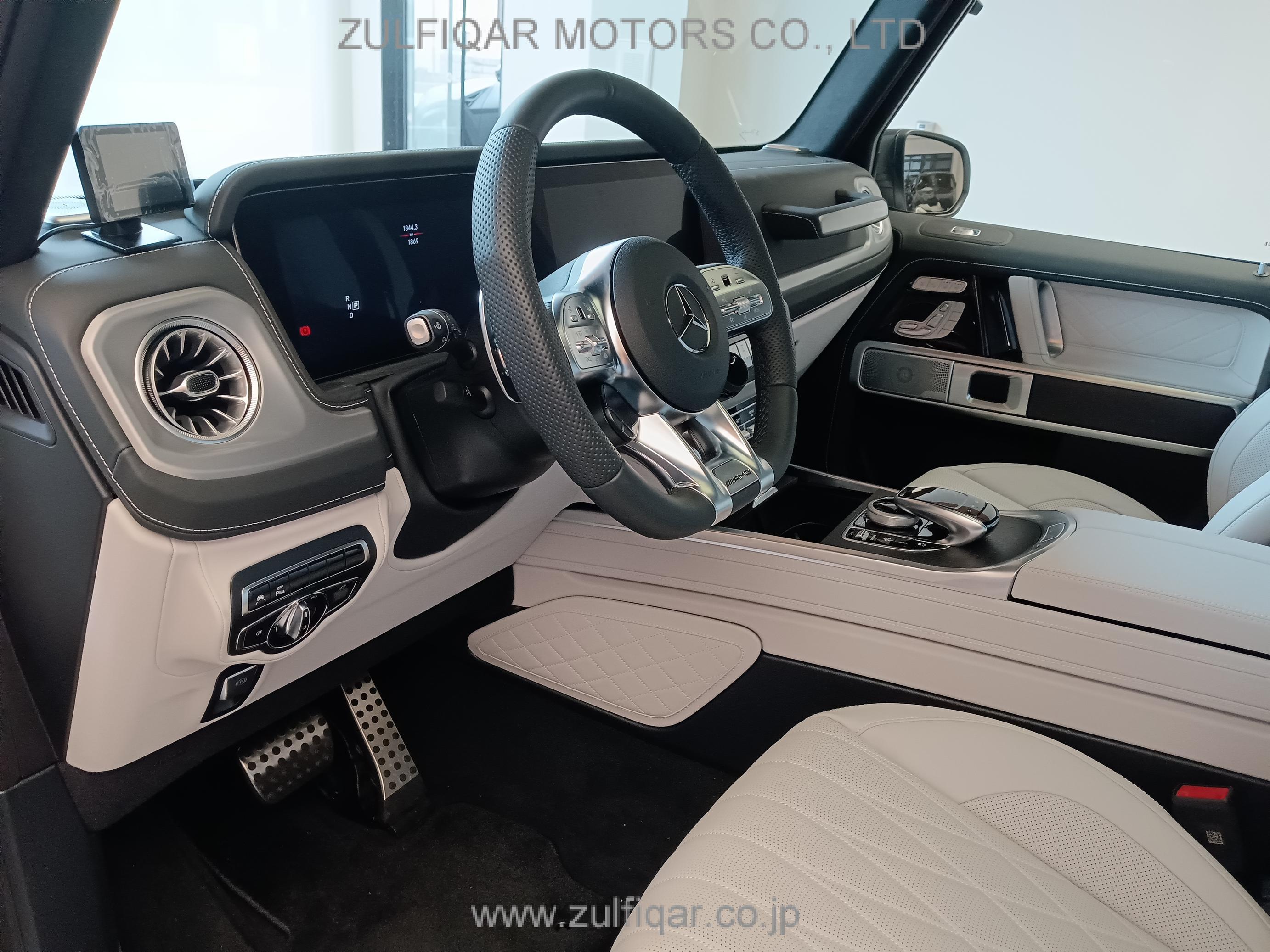 MERCEDES AMG G CLASS 2023 Image 34