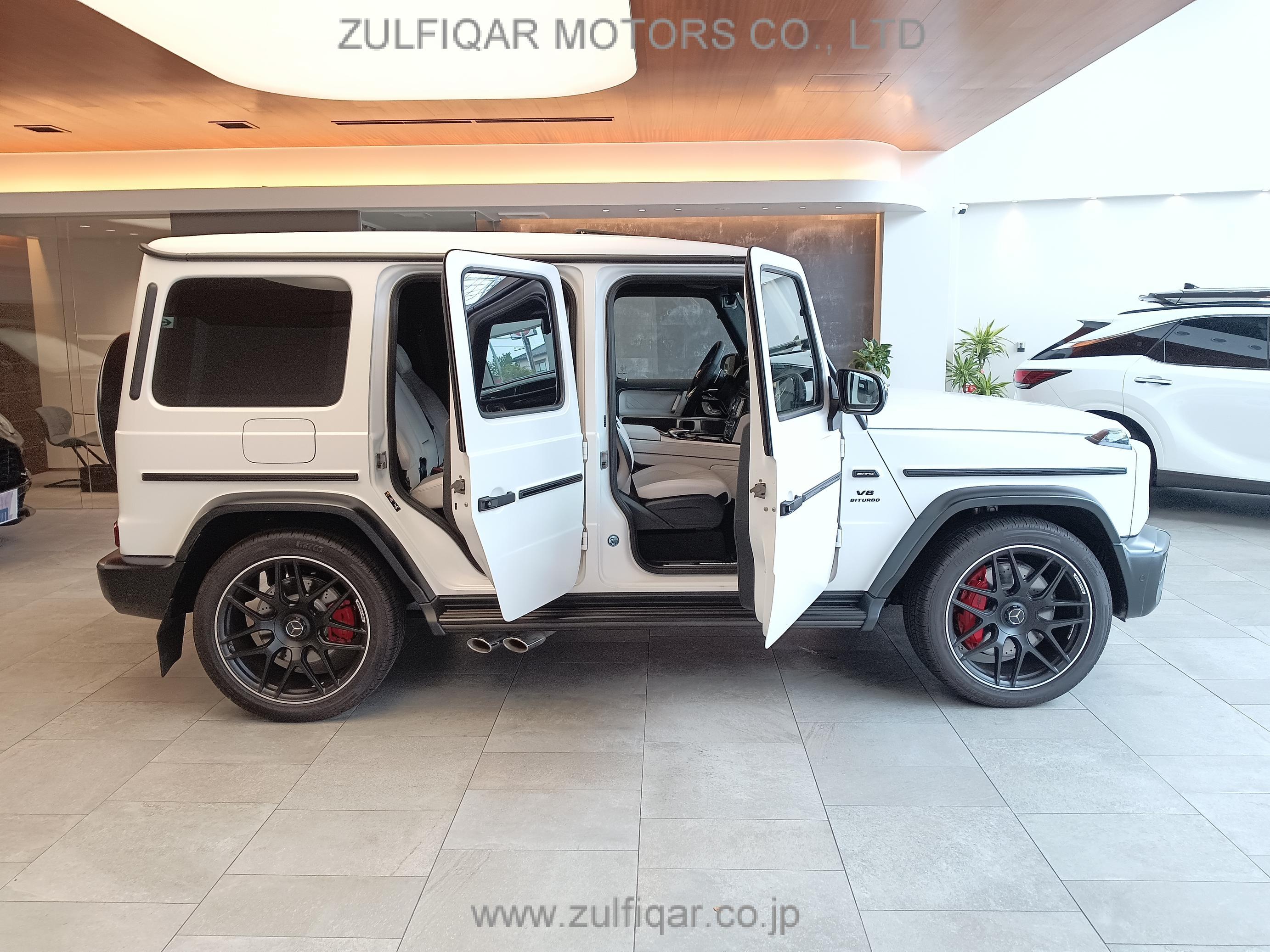 MERCEDES AMG G CLASS 2023 Image 9