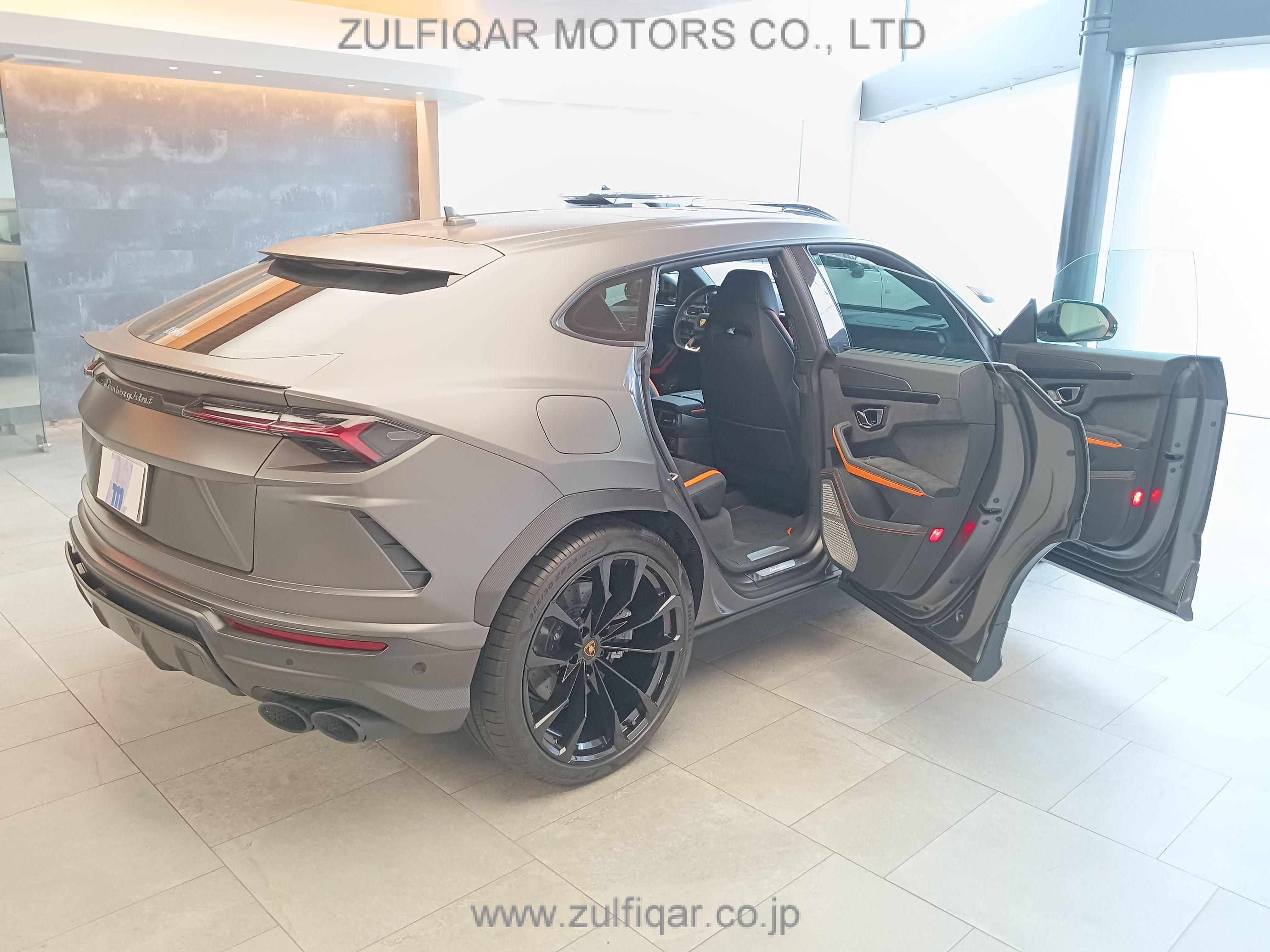 LAMBORGHINI URUS 2022 Image 12