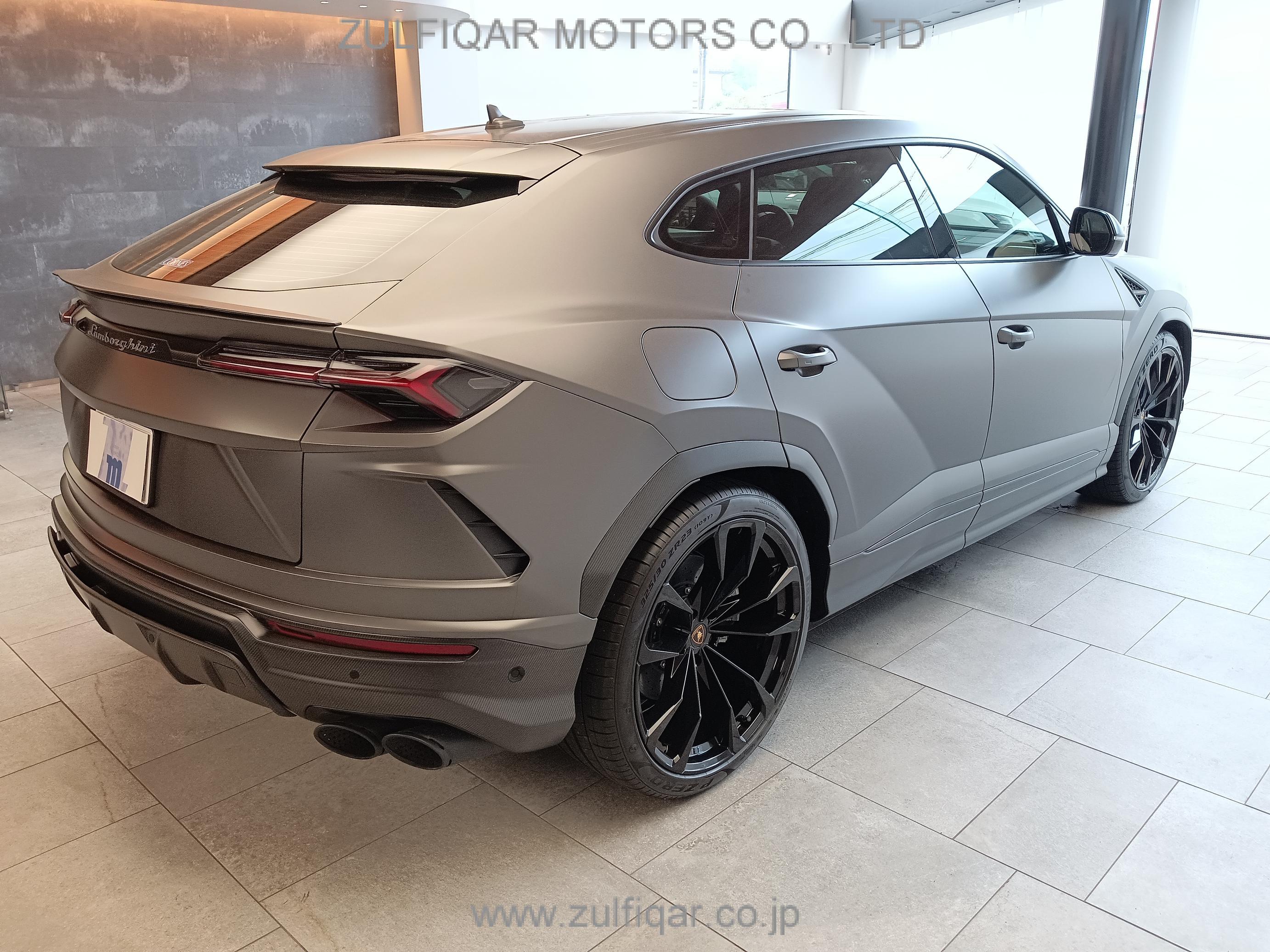 LAMBORGHINI URUS 2022 Image 20