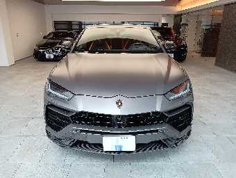 LAMBORGHINI URUS 2022 Image 3