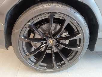 LAMBORGHINI URUS 2022 Image 27