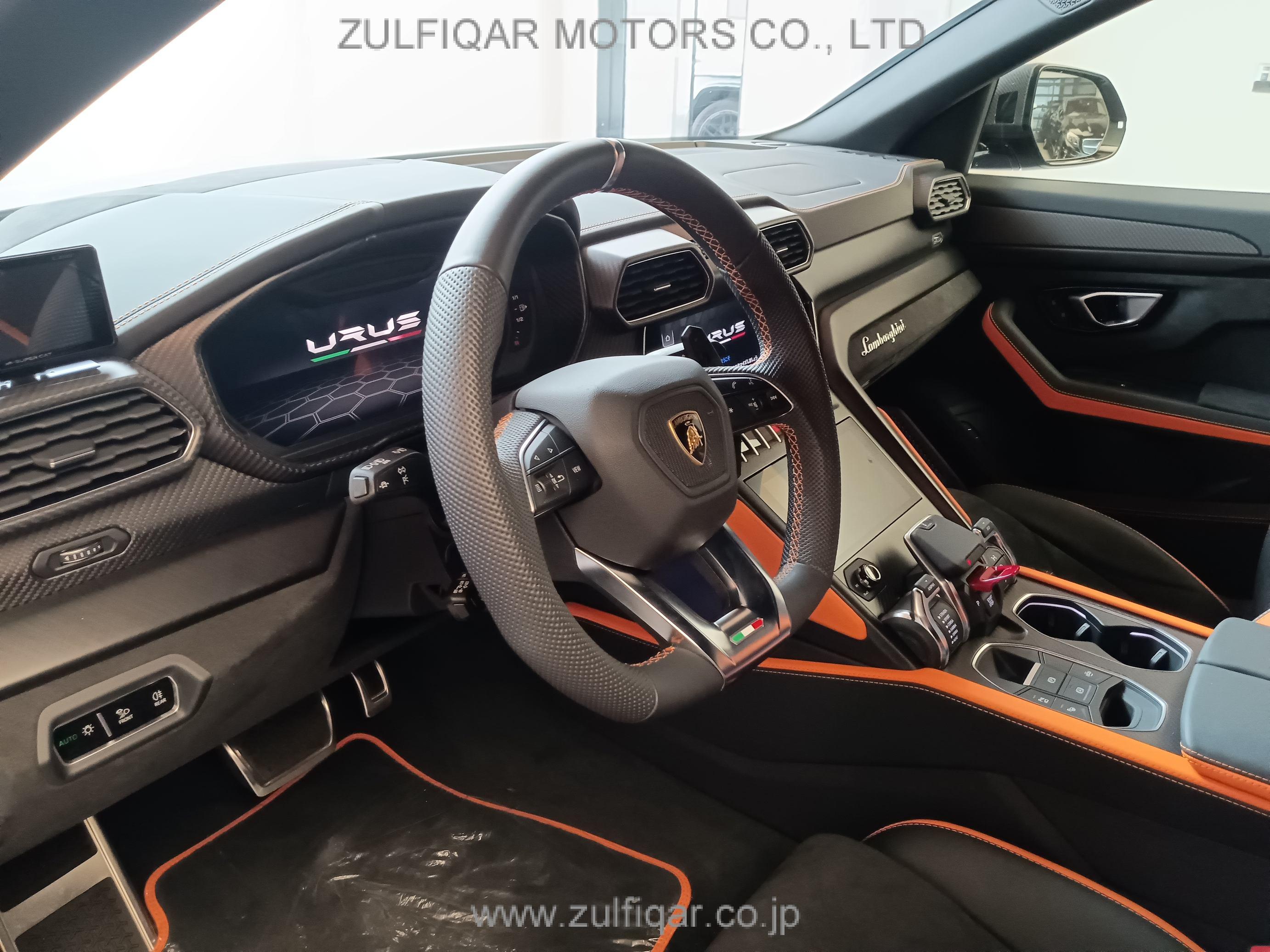 LAMBORGHINI URUS 2022 Image 35