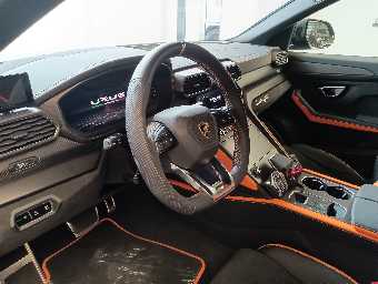 LAMBORGHINI URUS 2022 Image 29