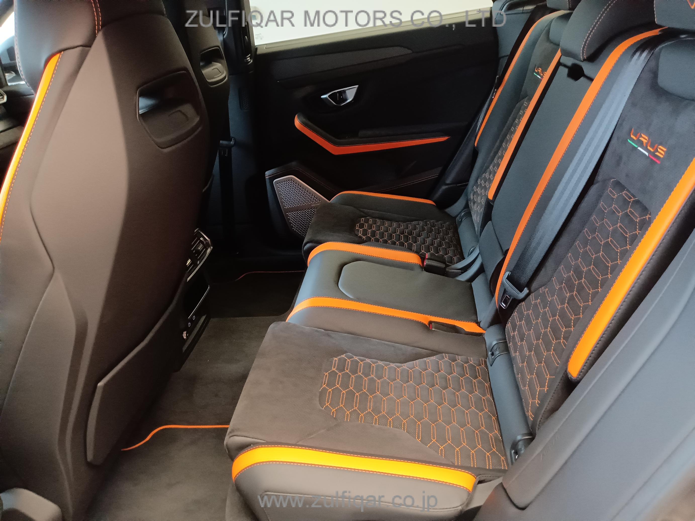 LAMBORGHINI URUS 2022 Image 38