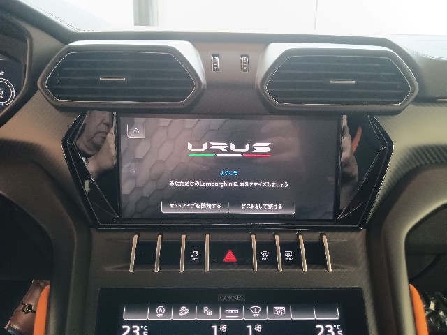 LAMBORGHINI URUS 2022 Image 50