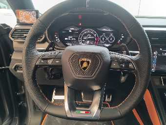 LAMBORGHINI URUS 2022 Image 53