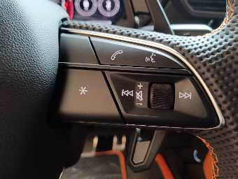 LAMBORGHINI URUS 2022 Image 55