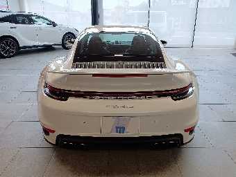 PORSCHE 911 2023 Image 15