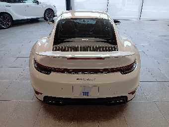 PORSCHE 911 2023 Image 16