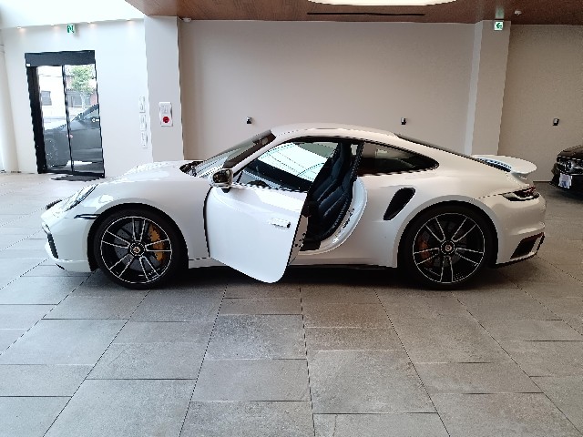 PORSCHE 911 2023 Image 27