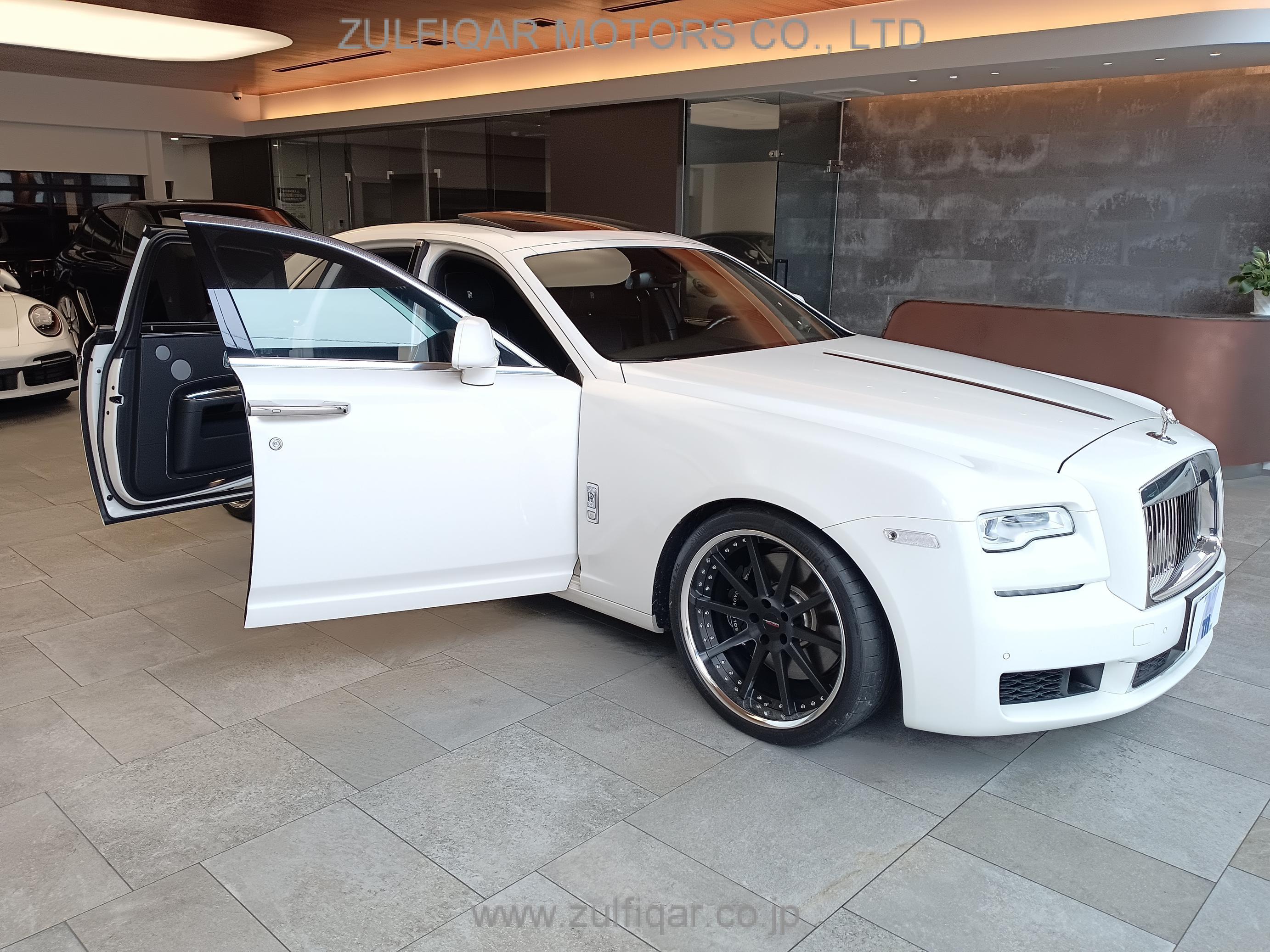 ROLLS ROYCE GHOST 2017 Image 11