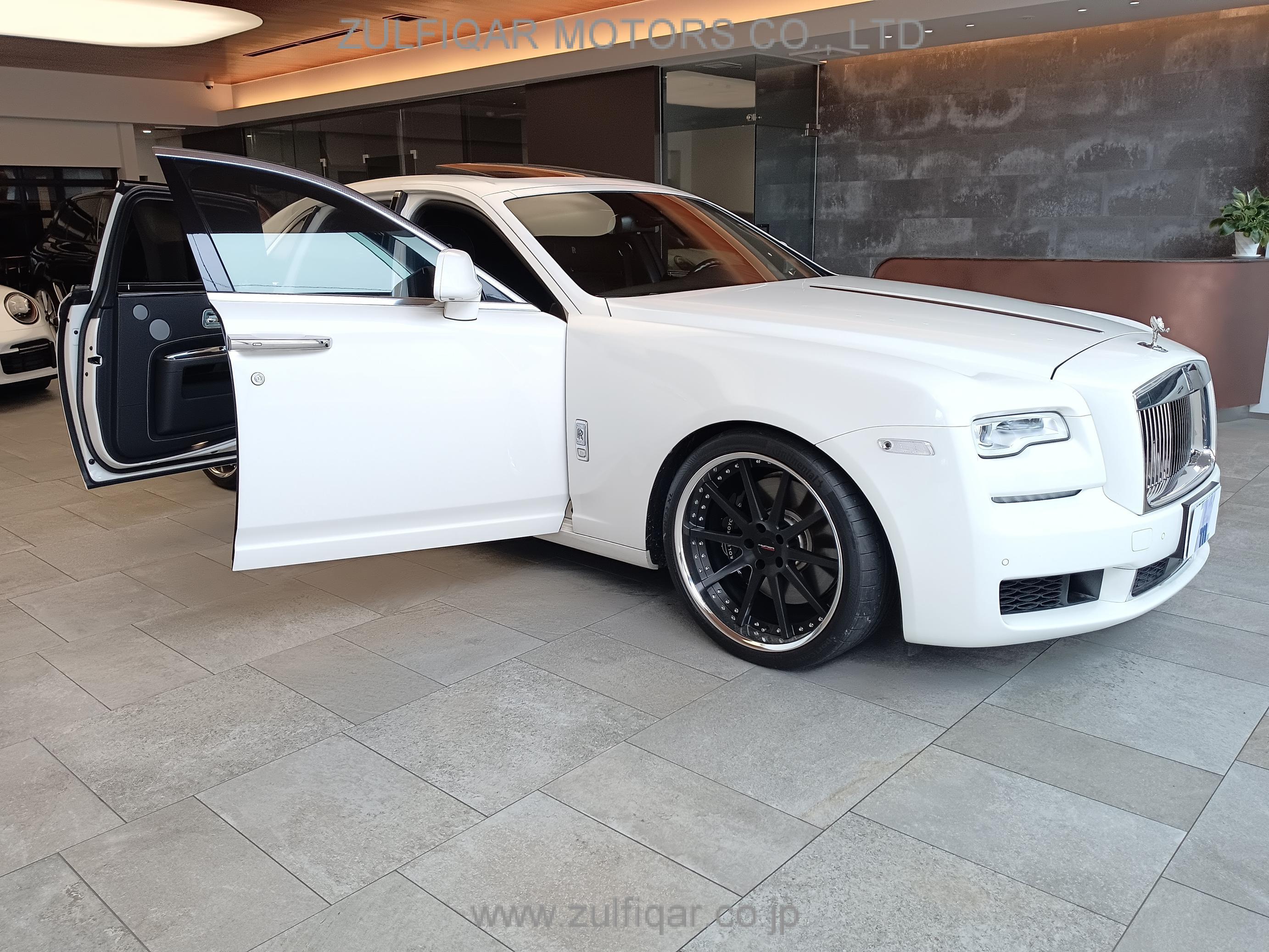 ROLLS ROYCE GHOST 2017 Image 12