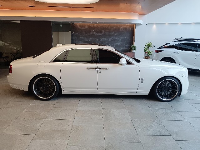 ROLLS ROYCE GHOST 2017 Image 20