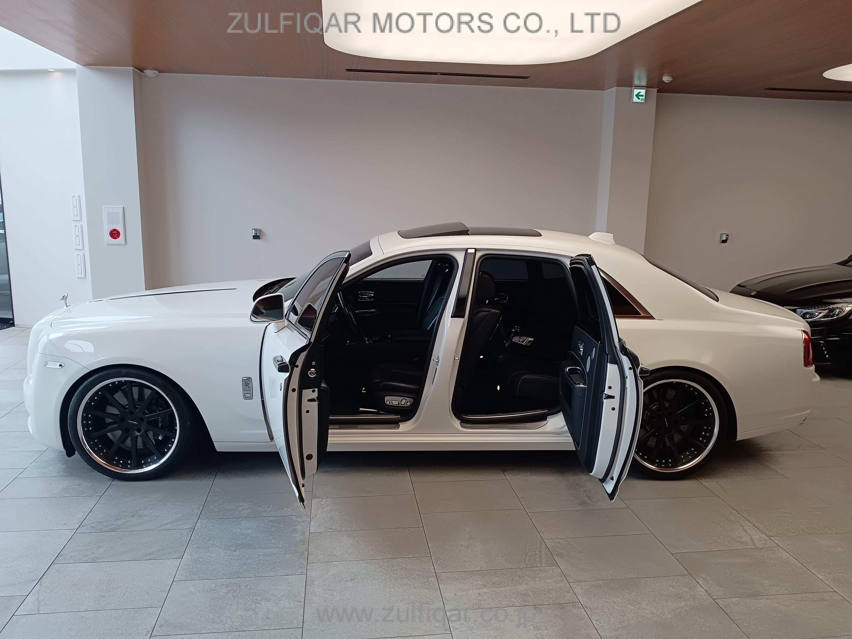 ROLLS ROYCE GHOST 2017 Image 24