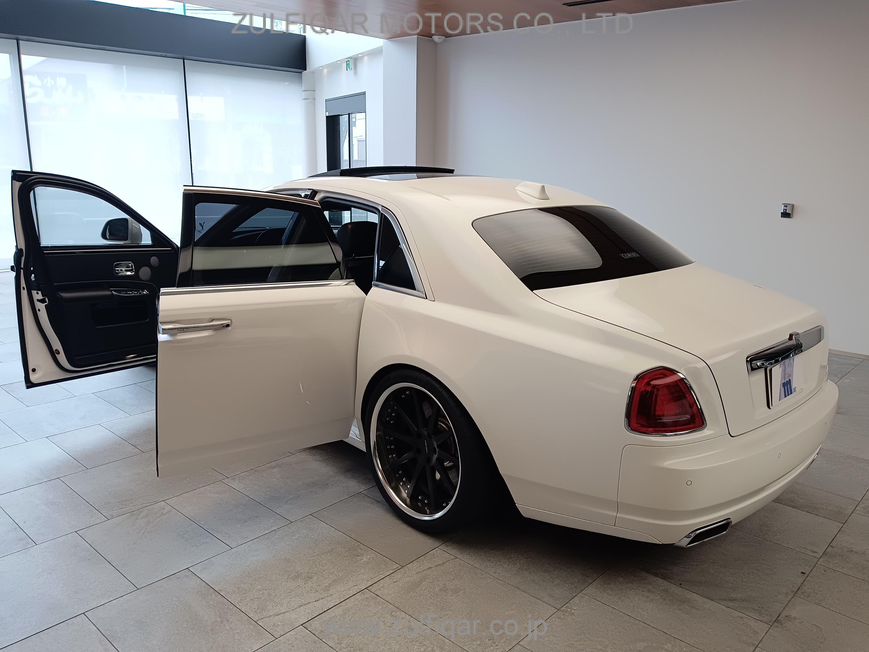 ROLLS ROYCE GHOST 2017 Image 26