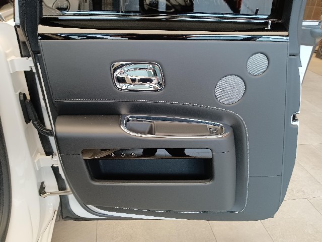 ROLLS ROYCE GHOST 2017 Image 39