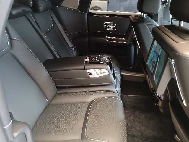 ROLLS ROYCE GHOST 2017 Image 46