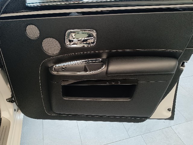 ROLLS ROYCE GHOST 2017 Image 49