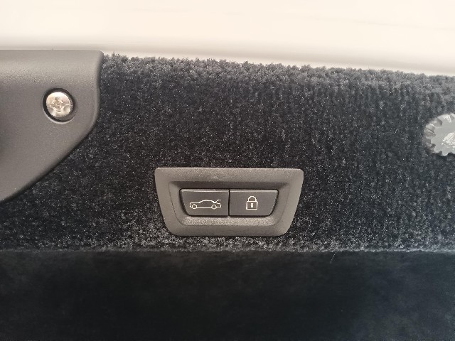 ROLLS ROYCE GHOST 2017 Image 77