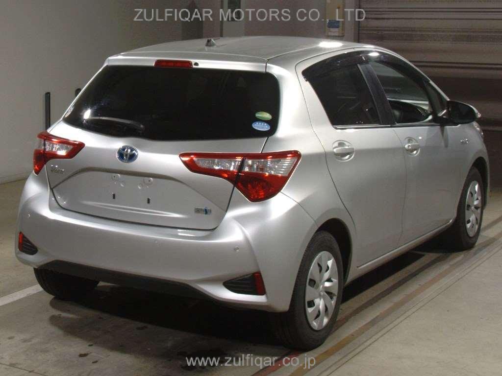 TOYOTA VITZ 2018 Image 2