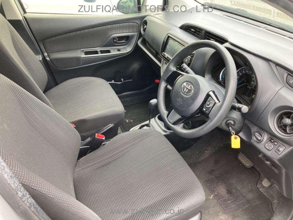 TOYOTA VITZ 2018 Image 5