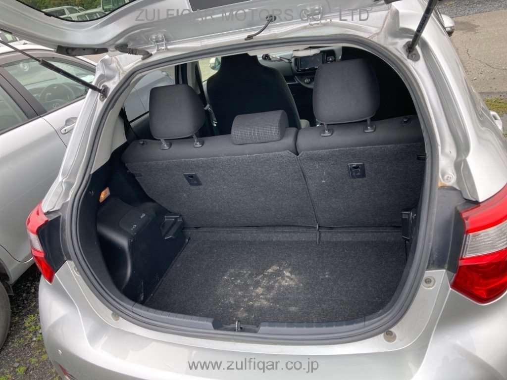 TOYOTA VITZ 2018 Image 8