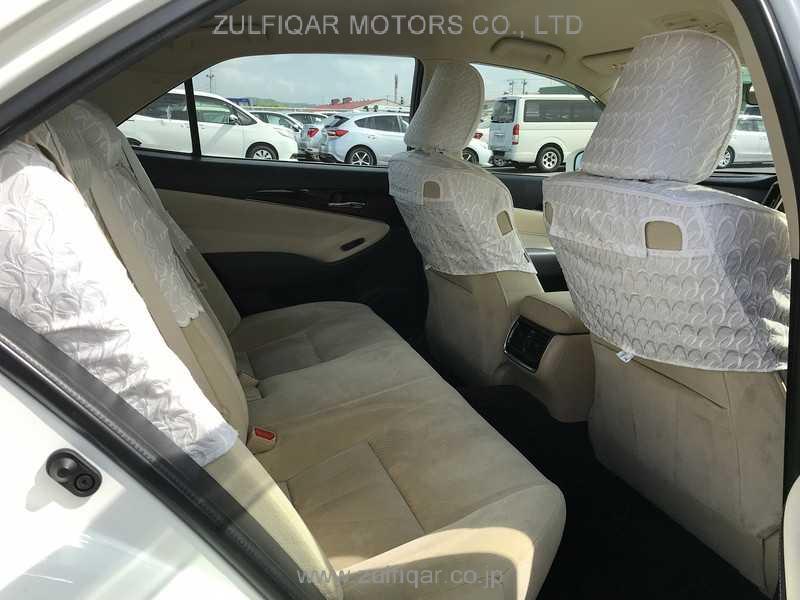 TOYOTA CROWN 2018 Image 26