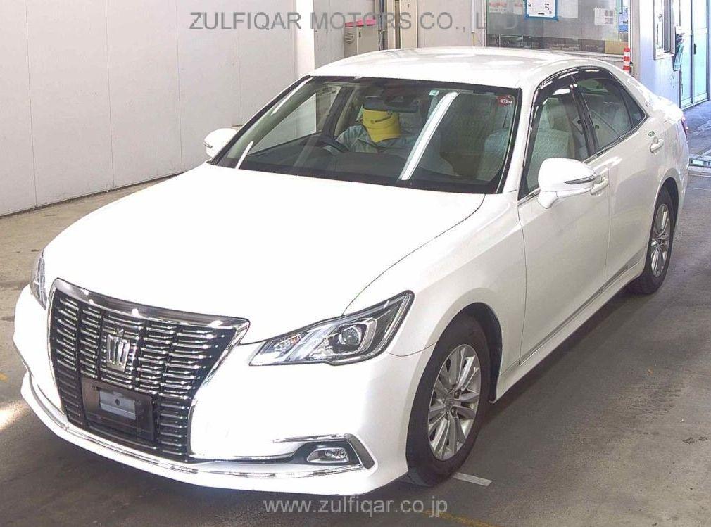 TOYOTA CROWN 2018 Image 4