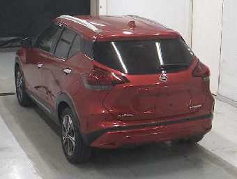 NISSAN KICKS 2021 Image 2