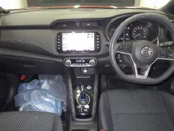 NISSAN KICKS 2021 Image 3