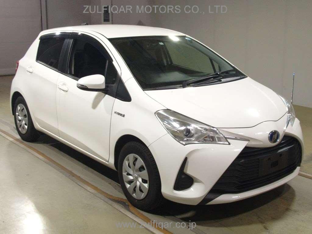 TOYOTA VITZ 2018 Image 3